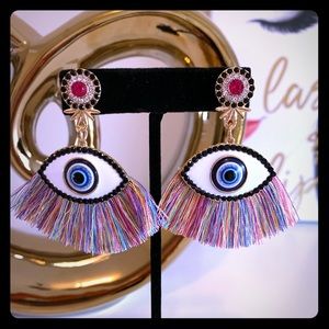 Beautiful Earrings color!!